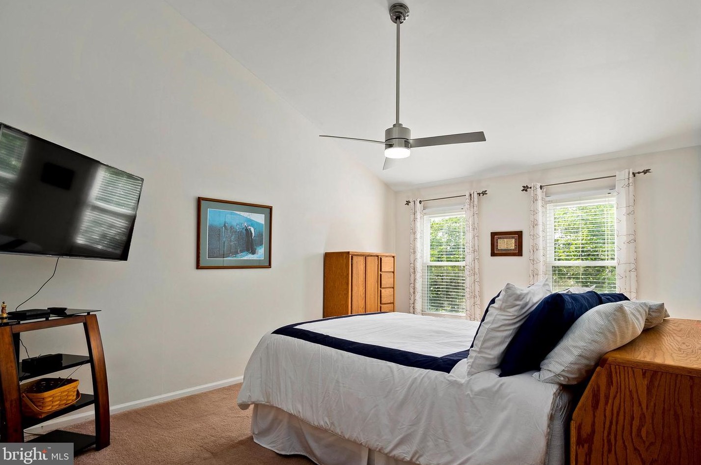 5229 Rising Sun Ln, Ellicott MD 21043-6302 exterior