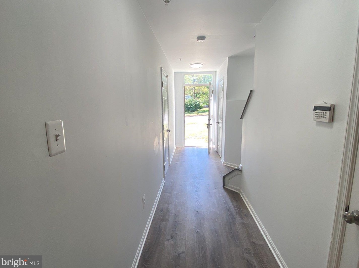 6813 Sanctuary Ct, Baltimore MD  21075-6297 exterior