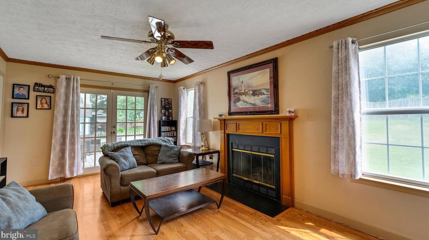 6325 Hanover Crossing Way, Baltimore MD  21076-2007 exterior