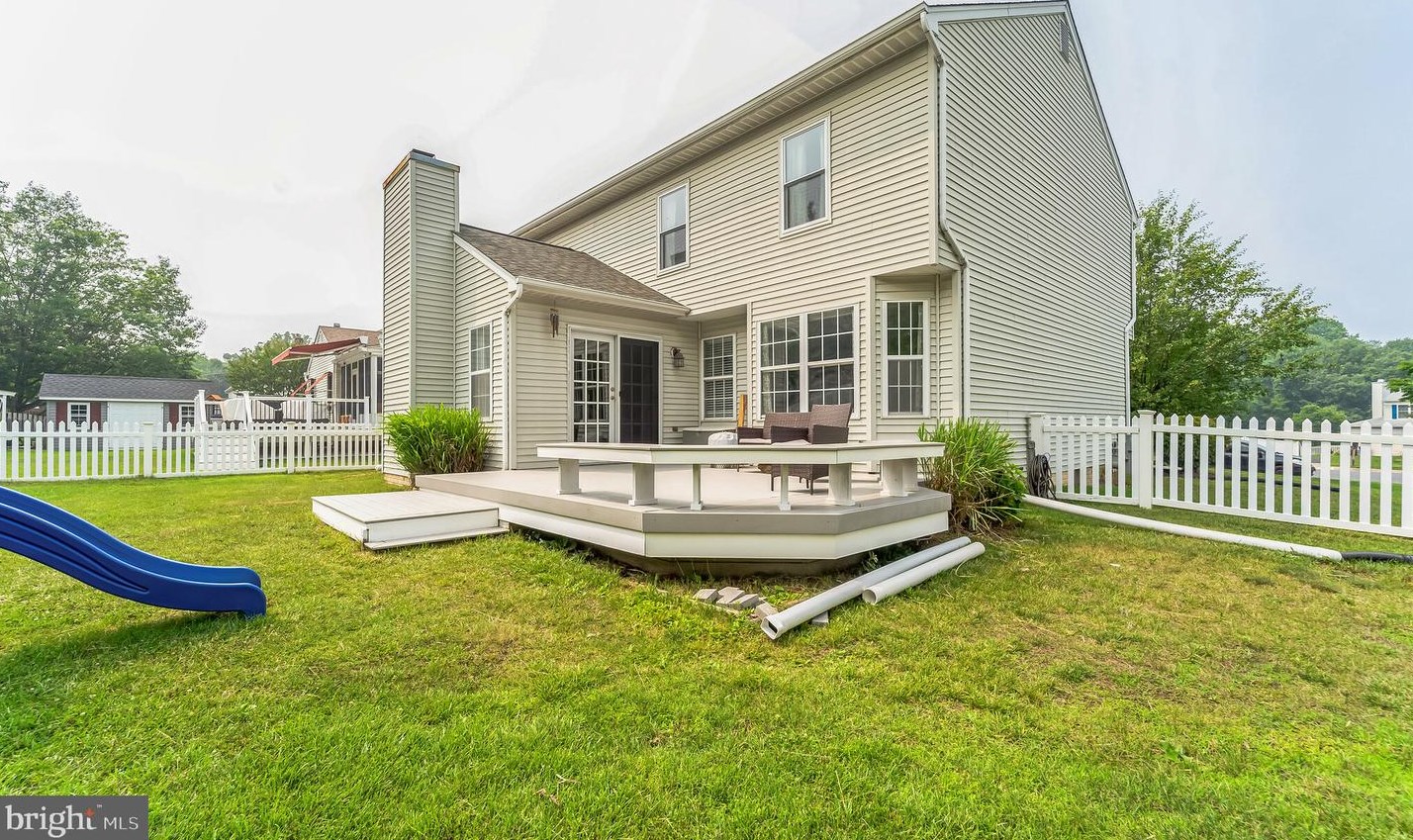 6325 Hanover Crossing Way, Baltimore MD  21076-2000 exterior