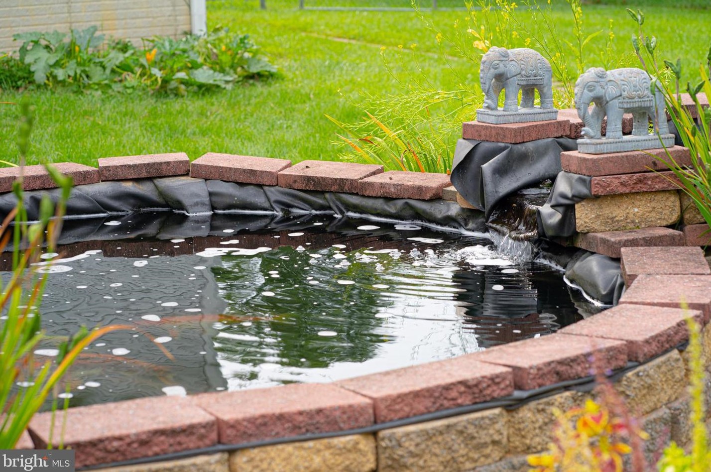 6104 Hunt Club Rd, Baltimore MD  21075-5518 exterior