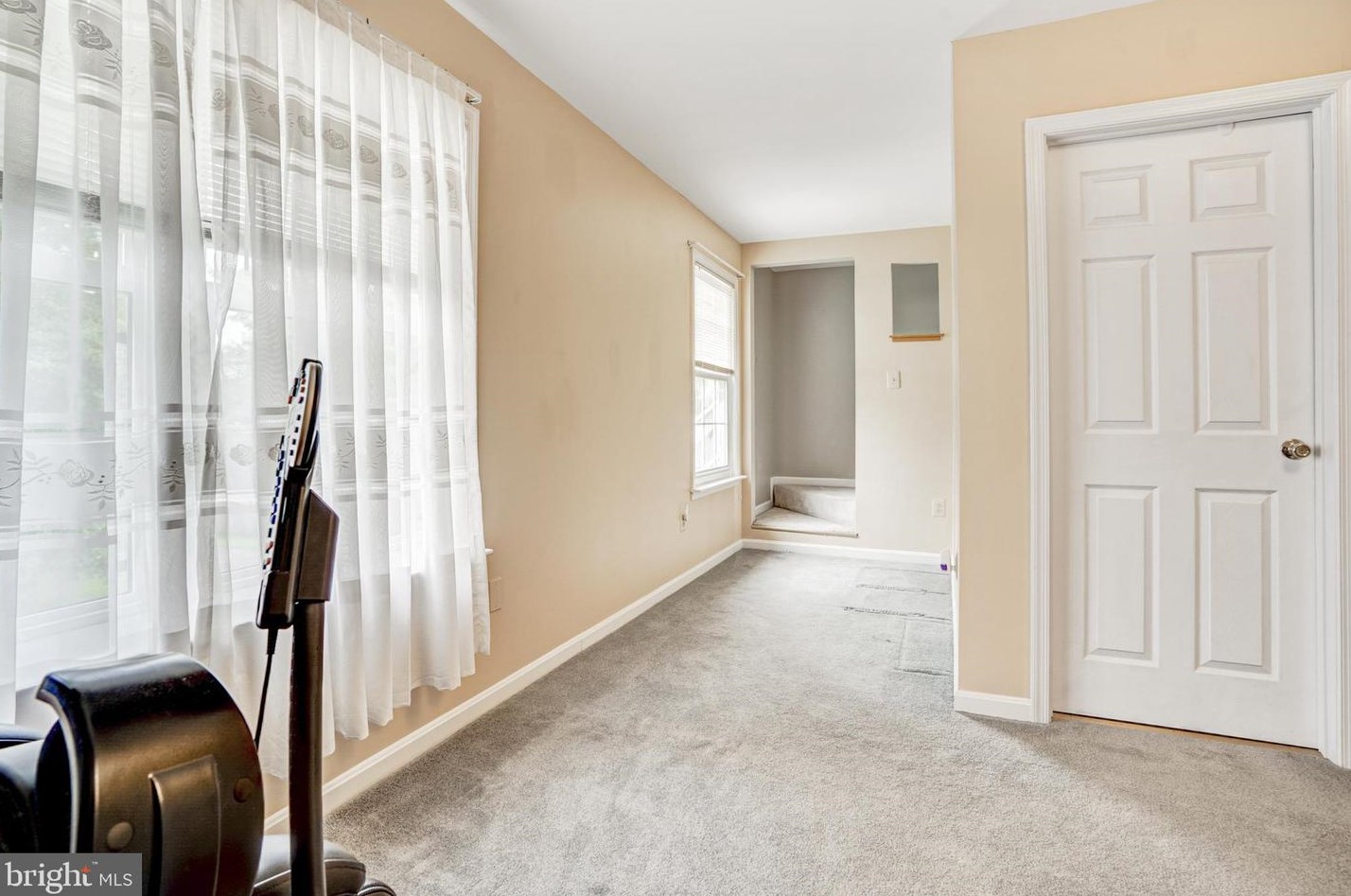 6104 Hunt Club Rd, Baltimore MD  21075-5518 exterior