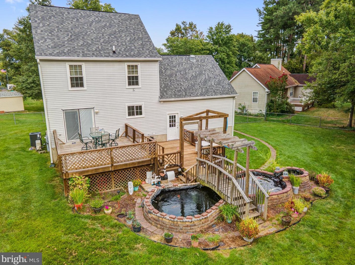 6104 Hunt Club Rd, Baltimore MD  21075-5518 exterior