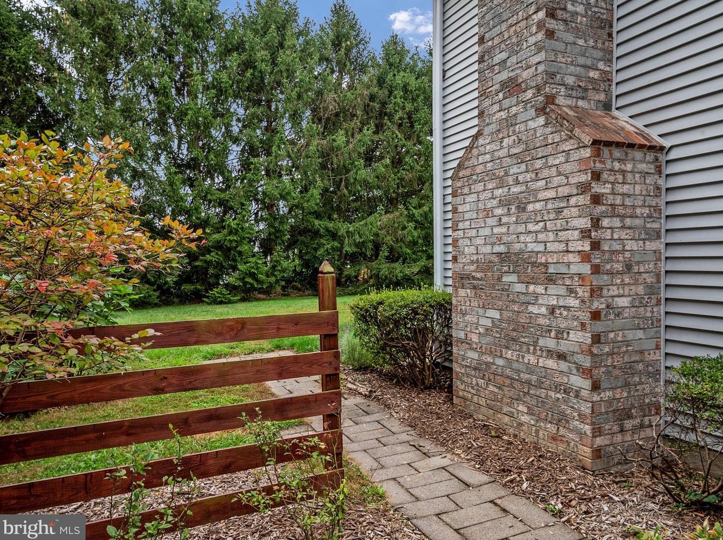 3709 Dorsey Search Cir, Ellicott MD 21042-3753 exterior