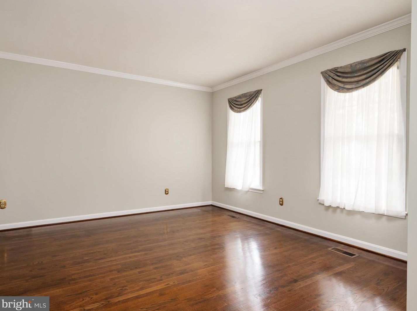 3709 Dorsey Search Cir, Ellicott MD 21042-3753 exterior