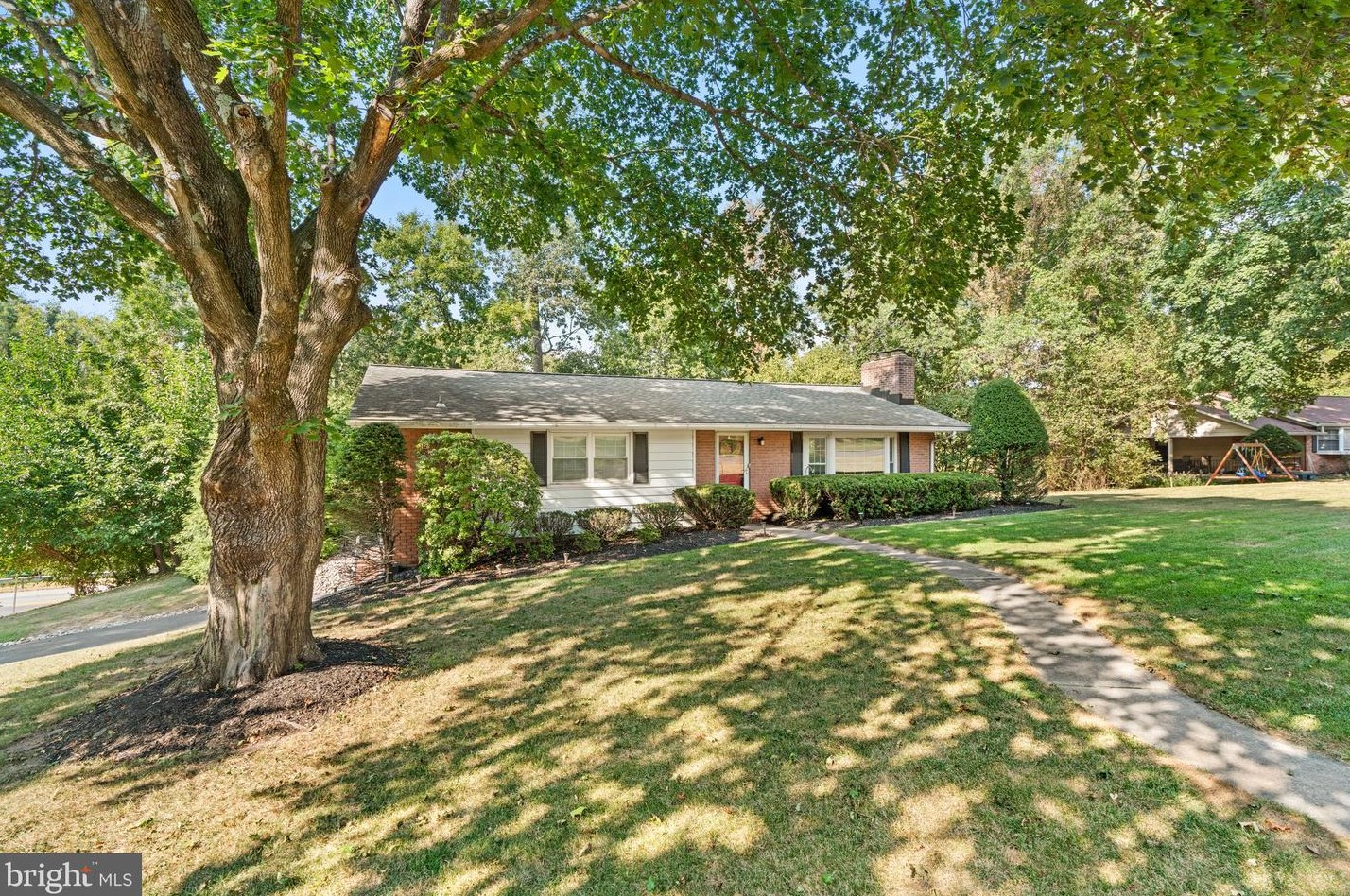 9001 Overhill Dr, Ellicott MD 21042-5221 exterior