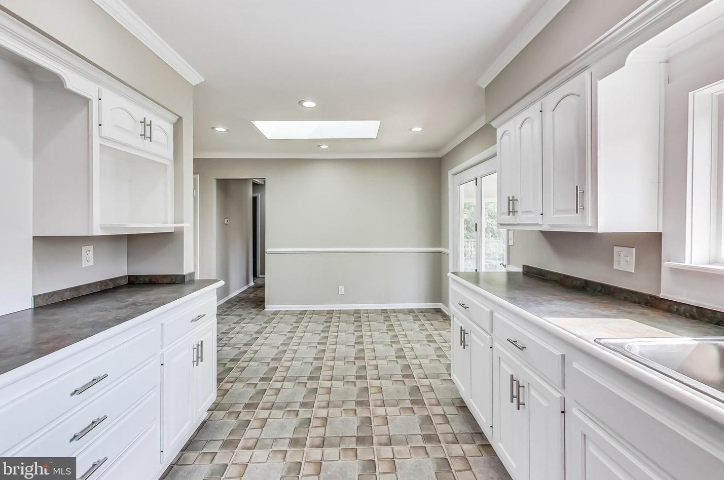 5013 Worthington Way, Ellicott MD 21043-6747 exterior