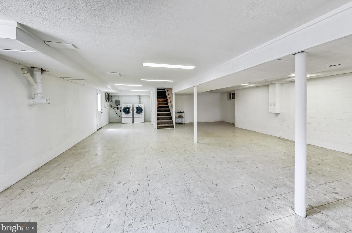 5013 Worthington Way, Ellicott MD 21043-6747 exterior