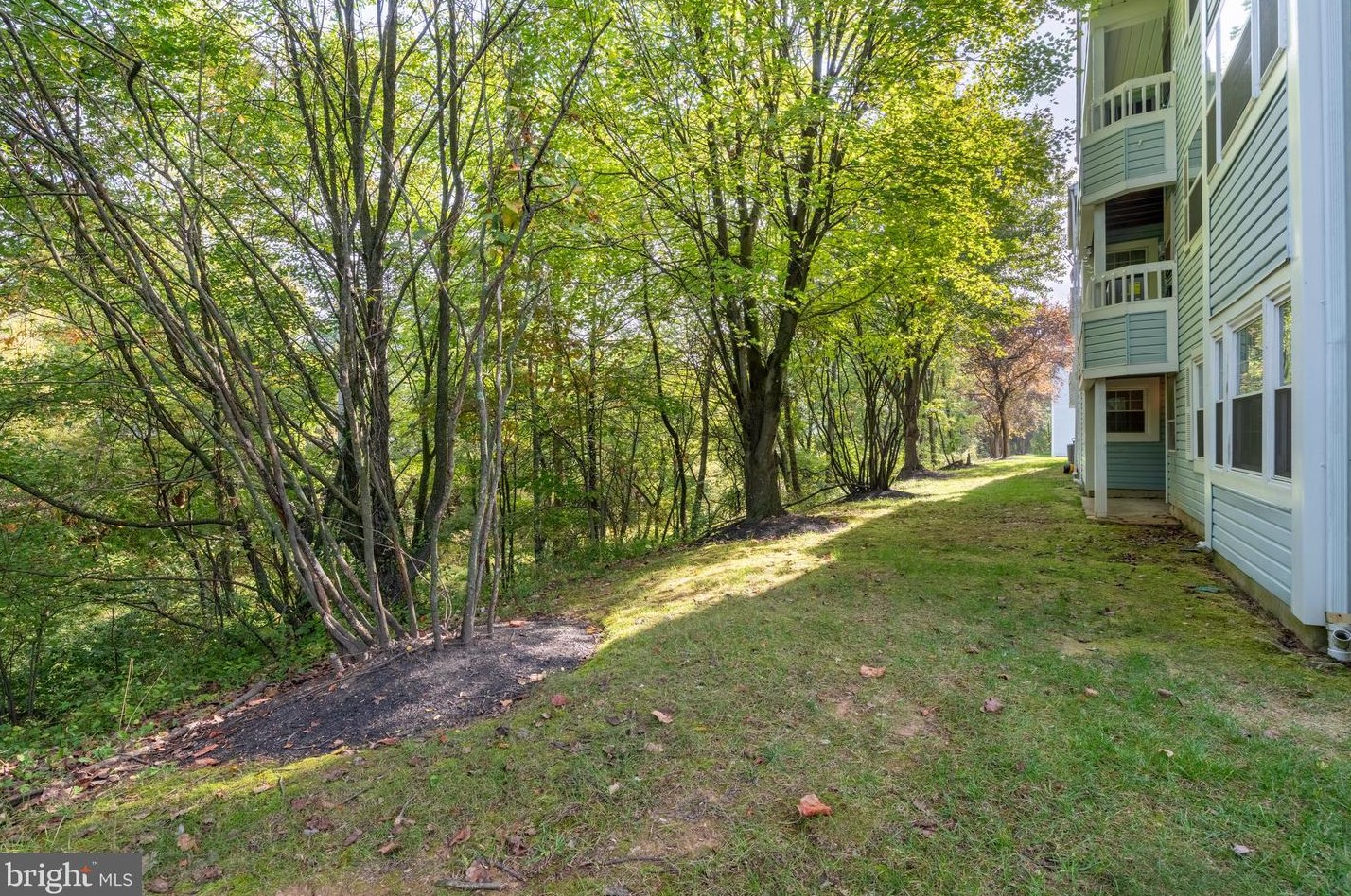 8489 Falls Run Rd, Ellicott MD  21043-7358 exterior