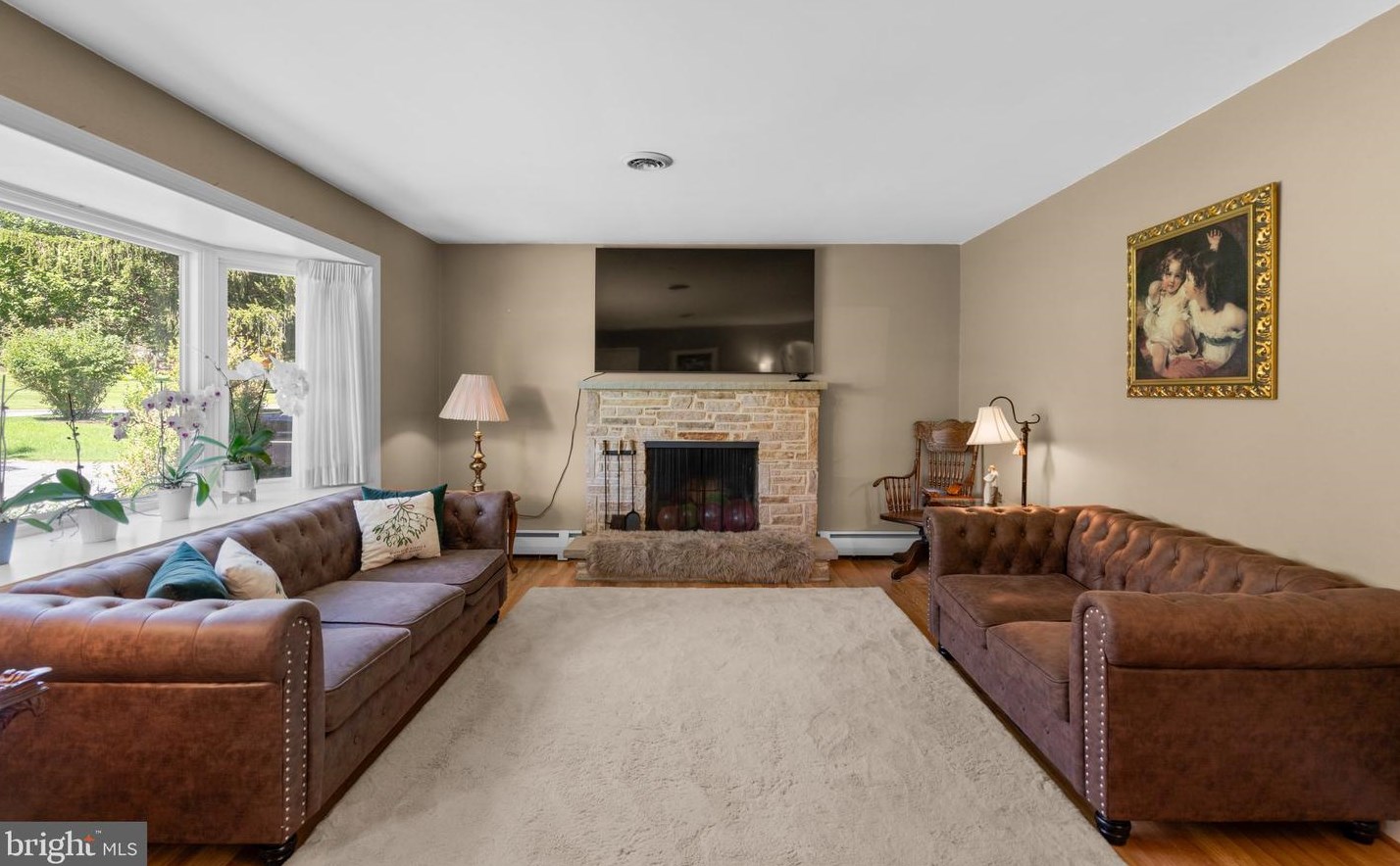 2605 Liter Dr, Ellicott MD  21042-1733 exterior