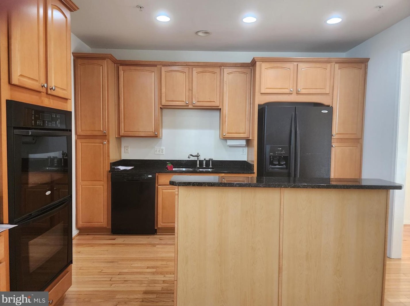 4852 Lee Hollow Pl, Ellicott MD  21043-7991 exterior