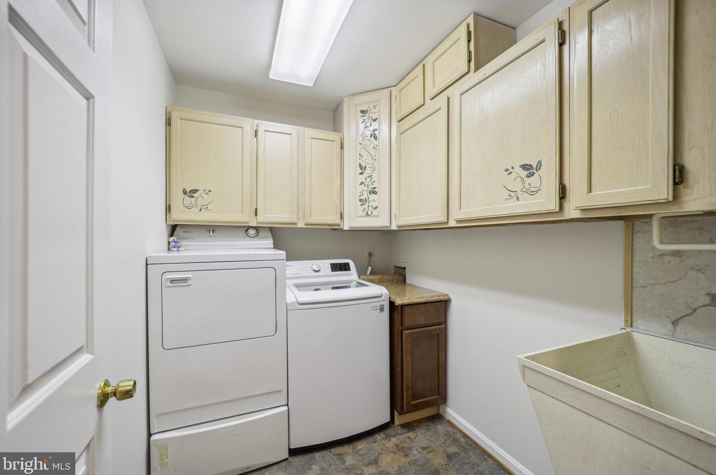 2425 Wood Stream Ct, Ellicott MD exterior