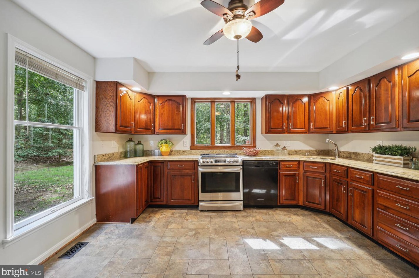 2425 Wood Stream Ct, Ellicott MD exterior