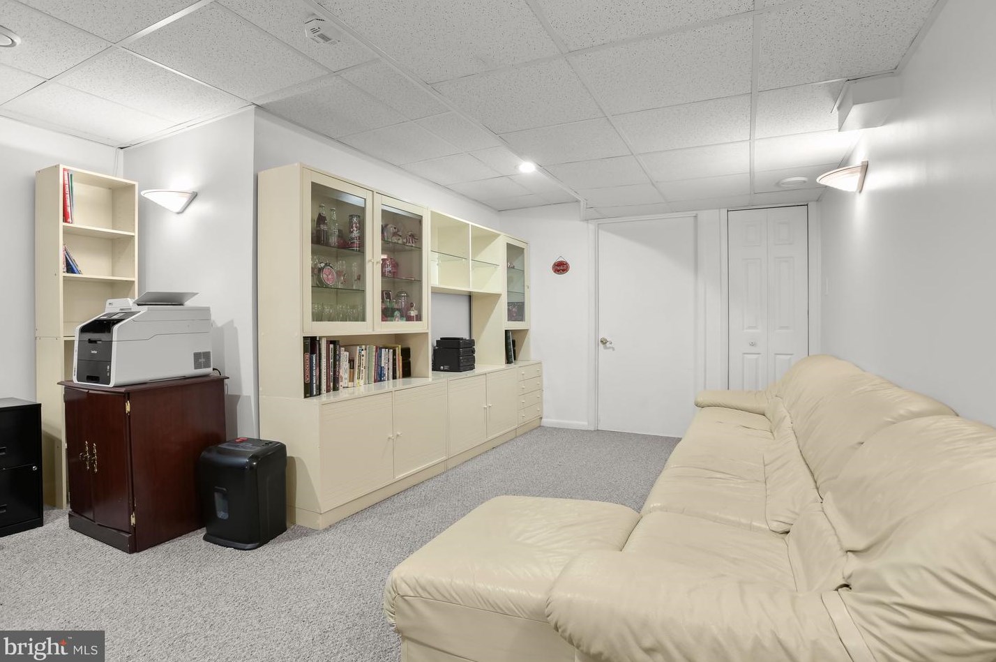 9921 Carrigan Dr, Ellicott MD 21042-3644 exterior