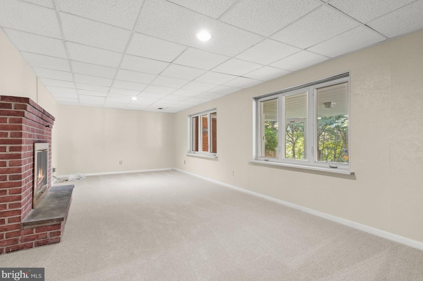 9921 Carrigan Dr, Ellicott MD 21042-3644 exterior