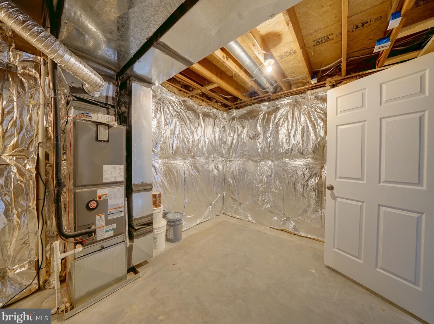 9470 Vollmerhausen Dr, Columbia MD  21046-2004 exterior