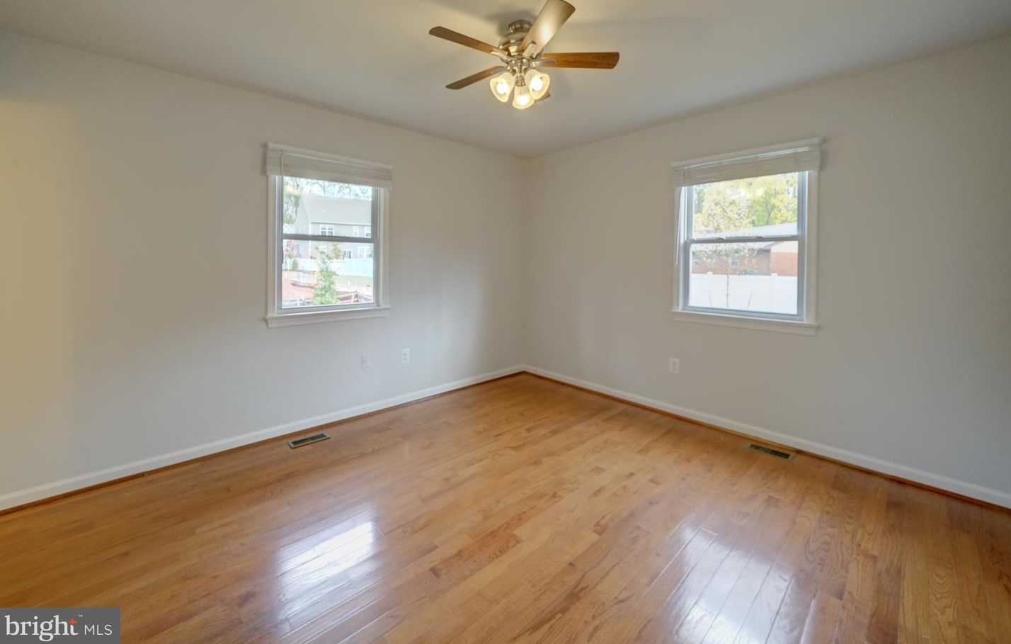 9470 Vollmerhausen Dr, Columbia MD  21046-2004 exterior