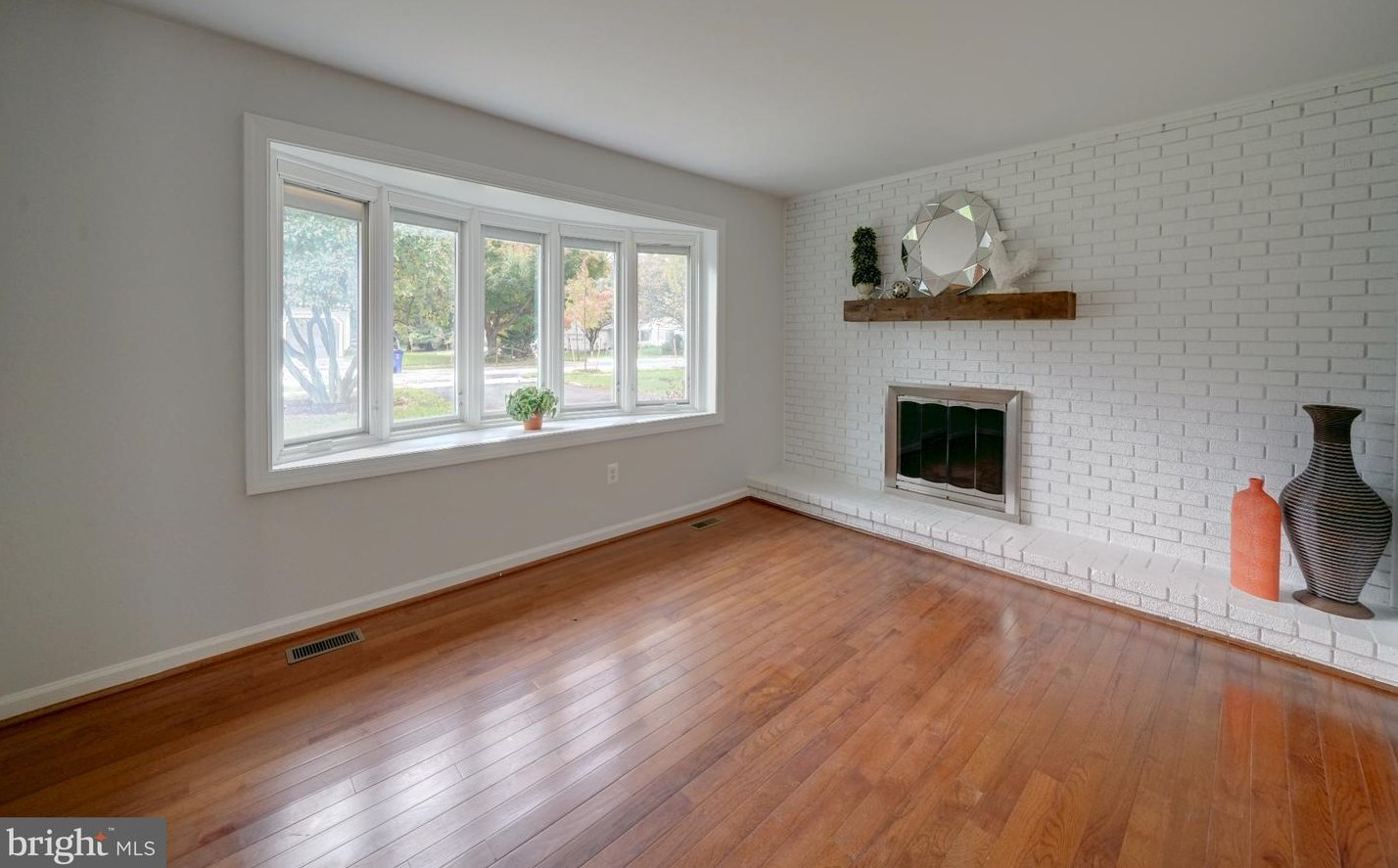 9470 Vollmerhausen Dr, Columbia MD  21046-2004 exterior