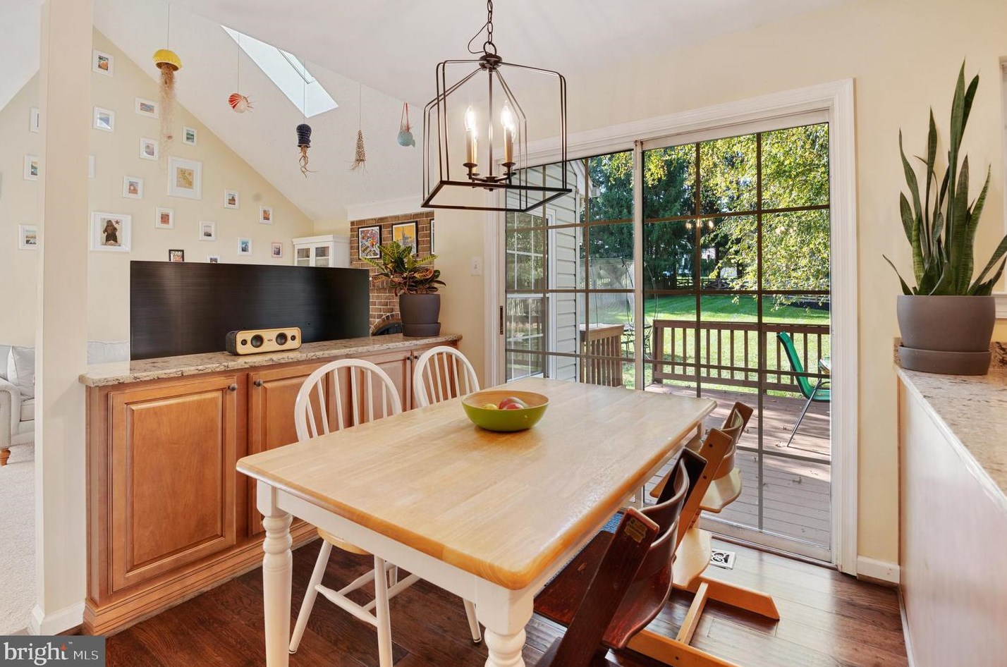 3898 White Rose Way, Ellicott MD  21042-5826 exterior