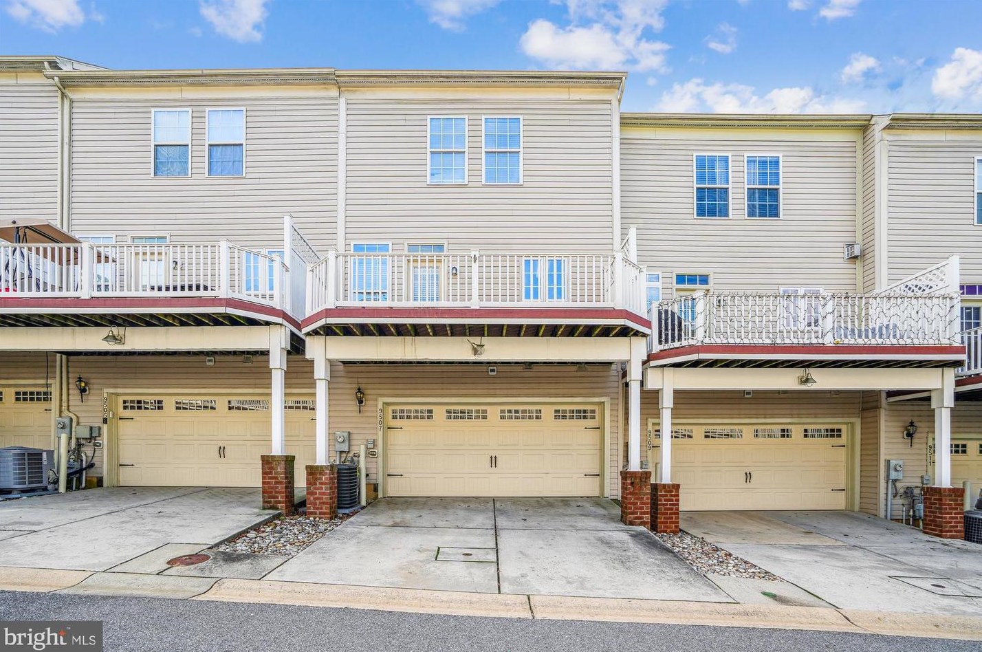 9507 Blast Ave, Ellicott MD  21042-6286 exterior