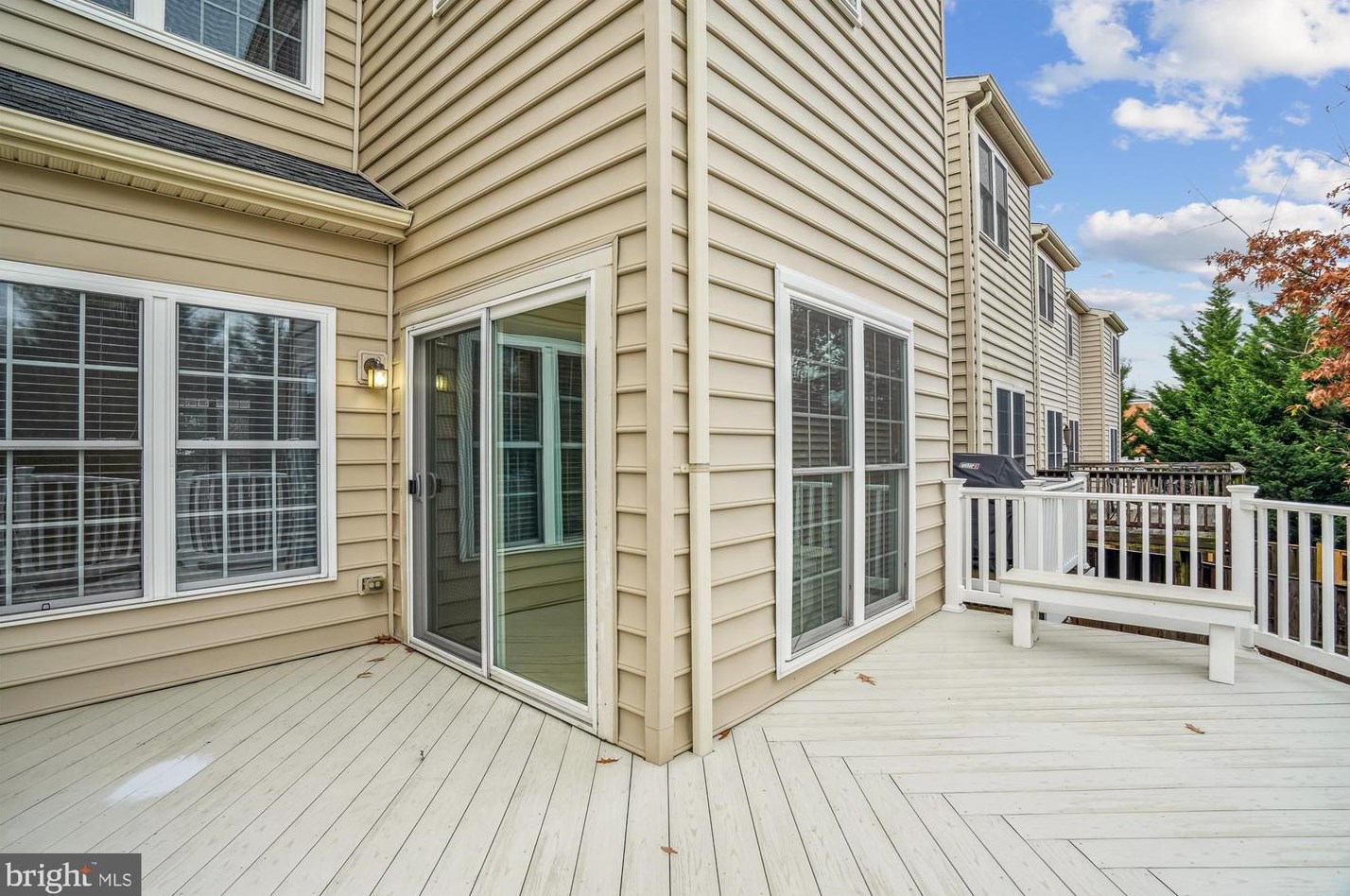 8882 Montjoy Pl, Ellicott MD  21043-8002 exterior