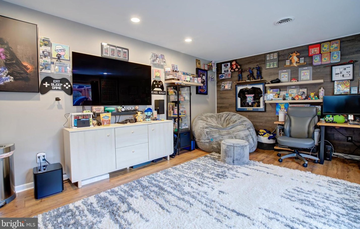 8583 Autumn Harvest, Ellicott MD  21043-6500 exterior