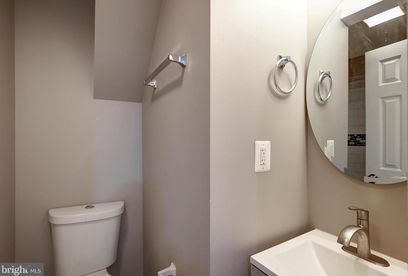 9262 Pigeonwing Pl, Columbia MD  21045-4600 exterior