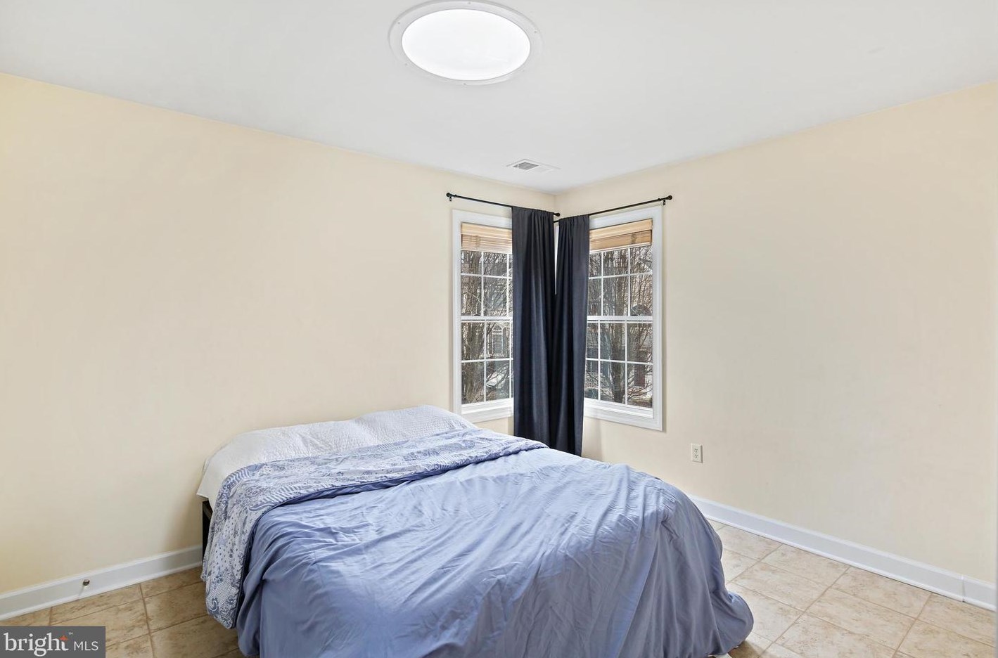 6315 Ema Ct, Baltimore MD  21075-6243 exterior