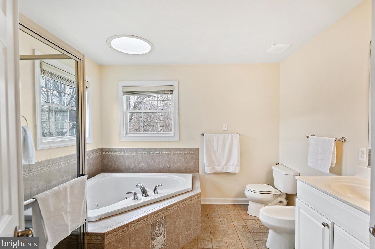 6315 Ema Ct, Baltimore MD  21075-6243 exterior