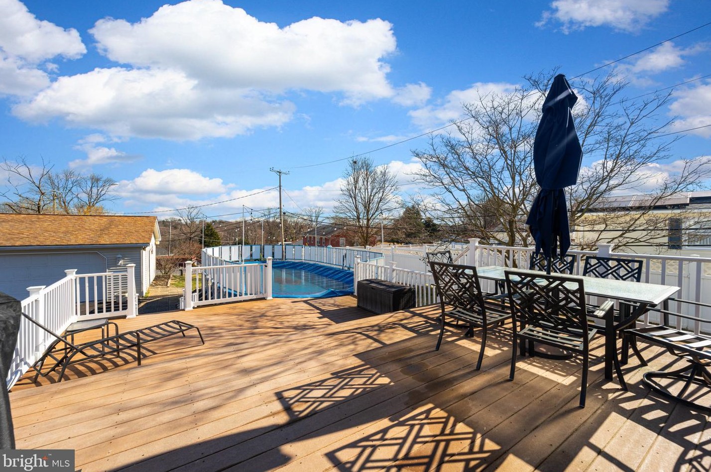 5961 Hunt Club Rd, Baltimore MD  21075-5515 exterior