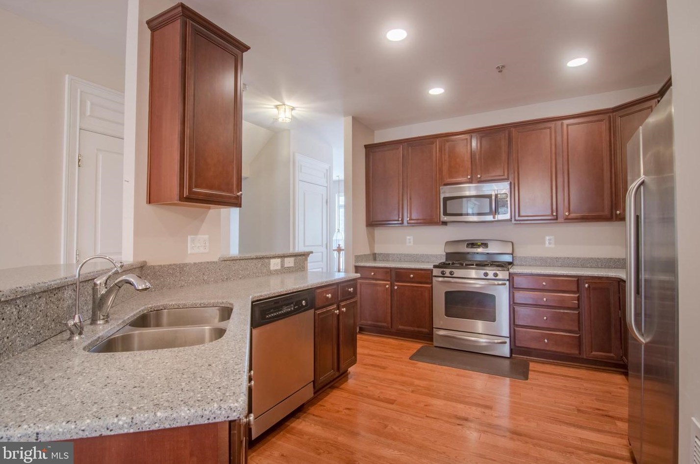 2916 Brocks Way, Ellicott MD  21043-3442 exterior