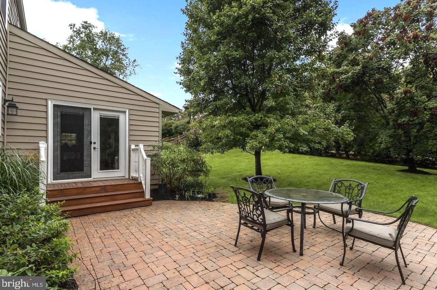 10136 Kings Bench Ct, Ellicott MD  21042-5649 exterior