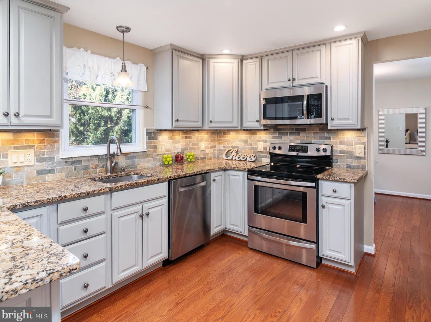 10136 Kings Bench Ct, Ellicott MD  21042-5649 exterior