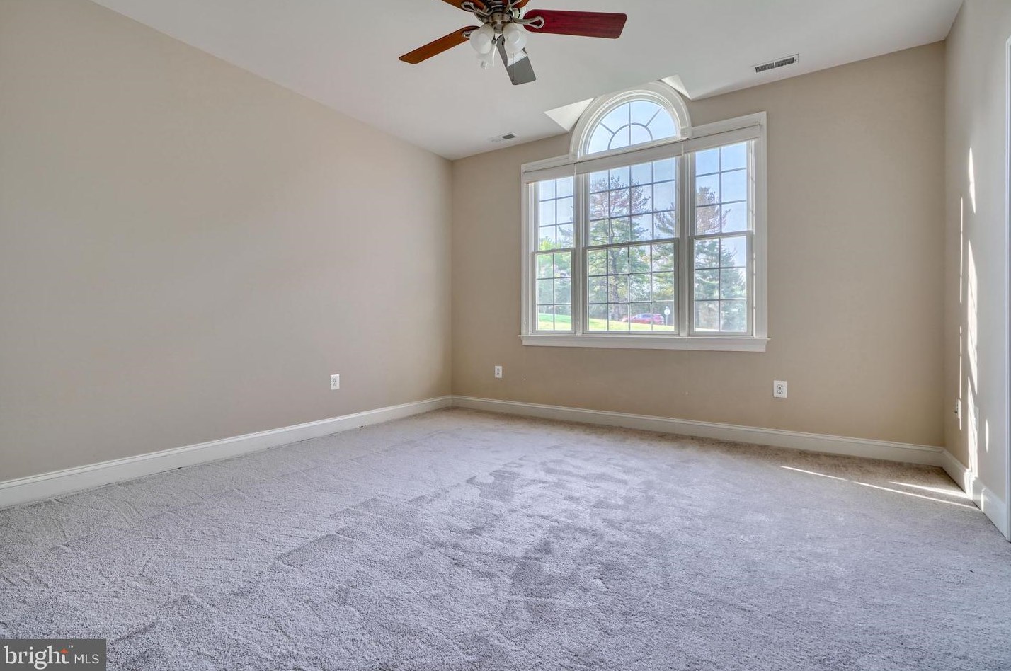 12135 Mt Albert Rd, Ellicott MD 21042-1335 exterior