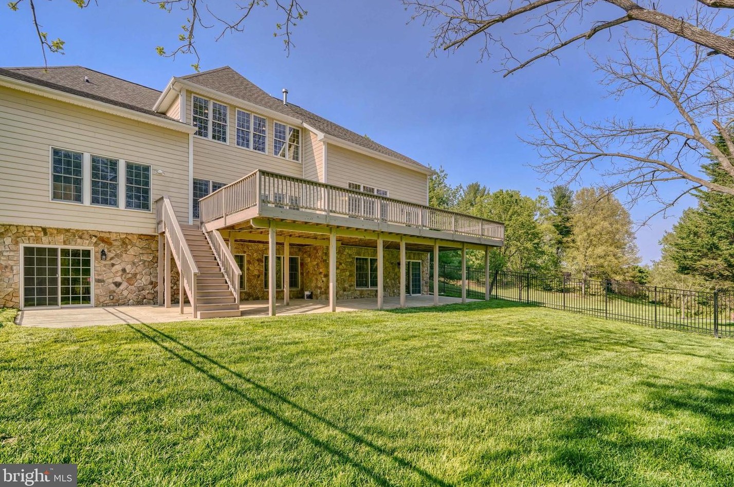 12135 Mt Albert Rd, Ellicott MD 21042-1335 exterior