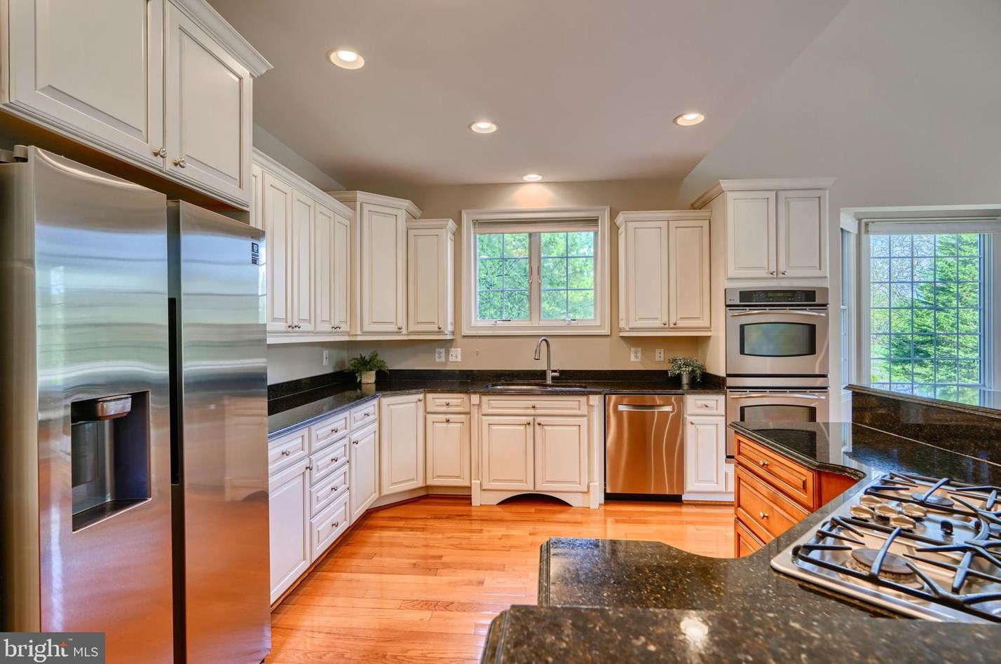 12135 Mt Albert Rd, Ellicott MD 21042-1335 exterior