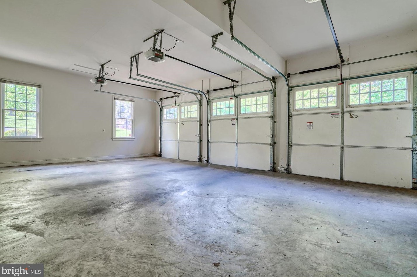 12135 Mt Albert Rd, Ellicott MD 21042-1335 exterior