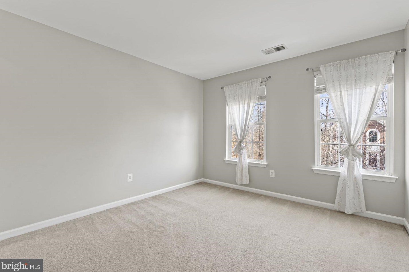6994 Elm Ave, Baltimore MD  21075-6790 exterior