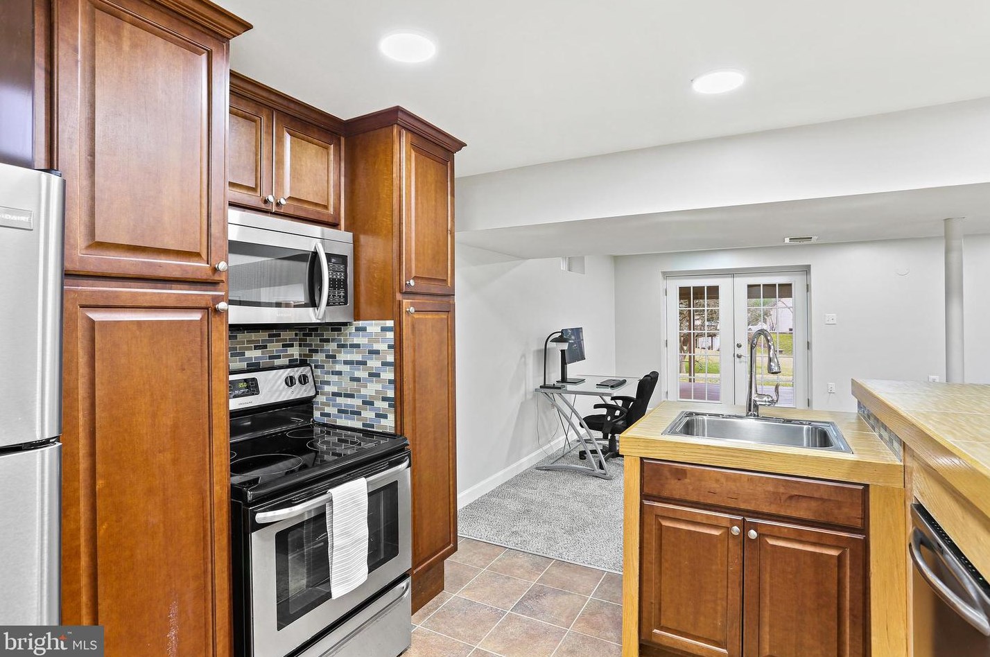 2388 Ballard Way, Ellicott MD 21042-1780 exterior