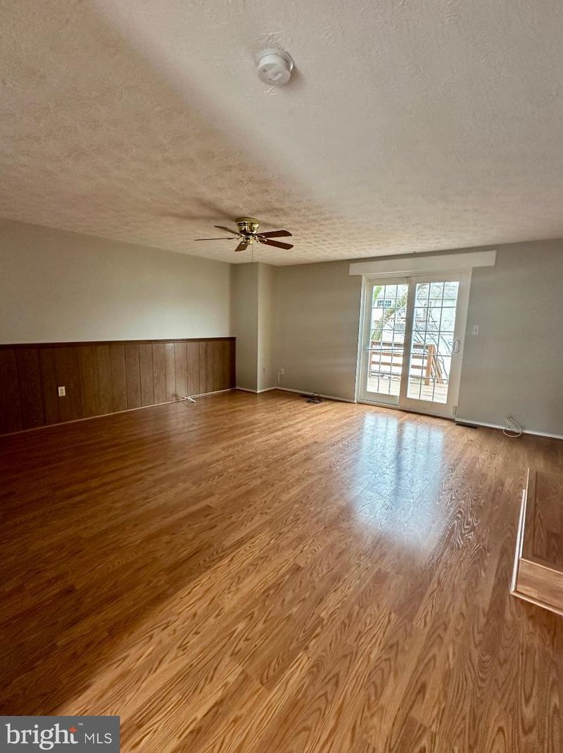 7852 Marioak Dr, Baltimore MD  21075-6449 exterior