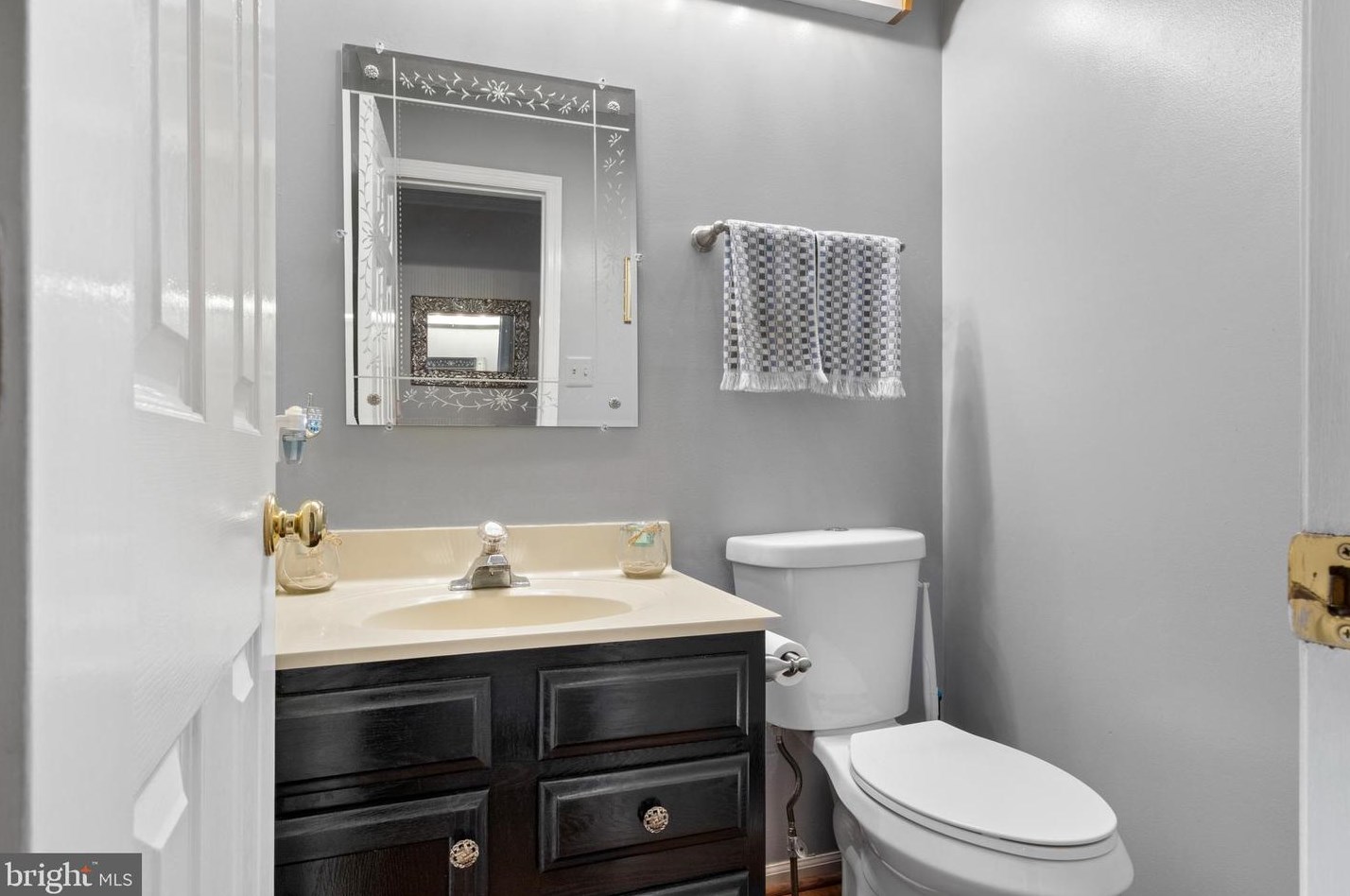 6023 Adcock Ln, Baltimore MD  21076-1054 exterior