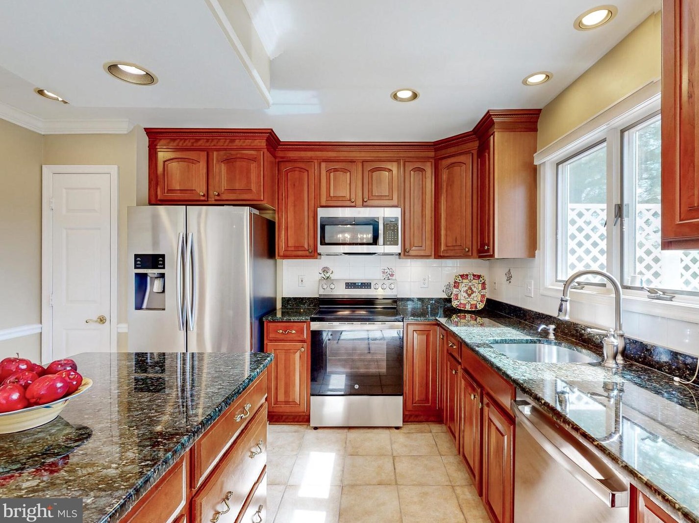 2371 Mckenzie Rd, Ellicott MD 21042-1710 exterior