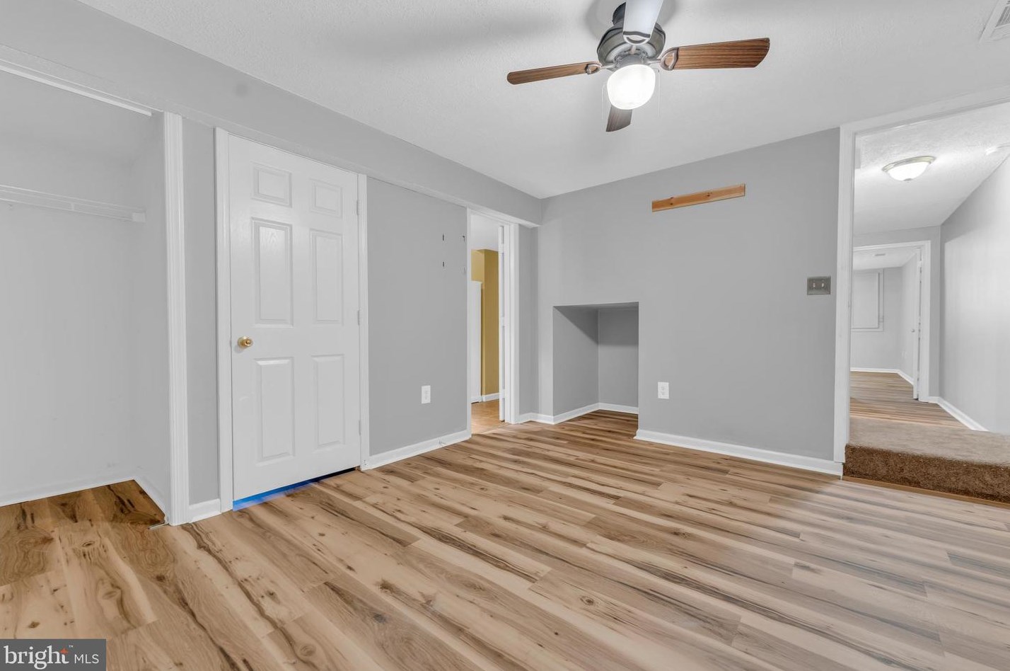 8523 Wood Staff Way, Columbia MD 21045-2611 exterior