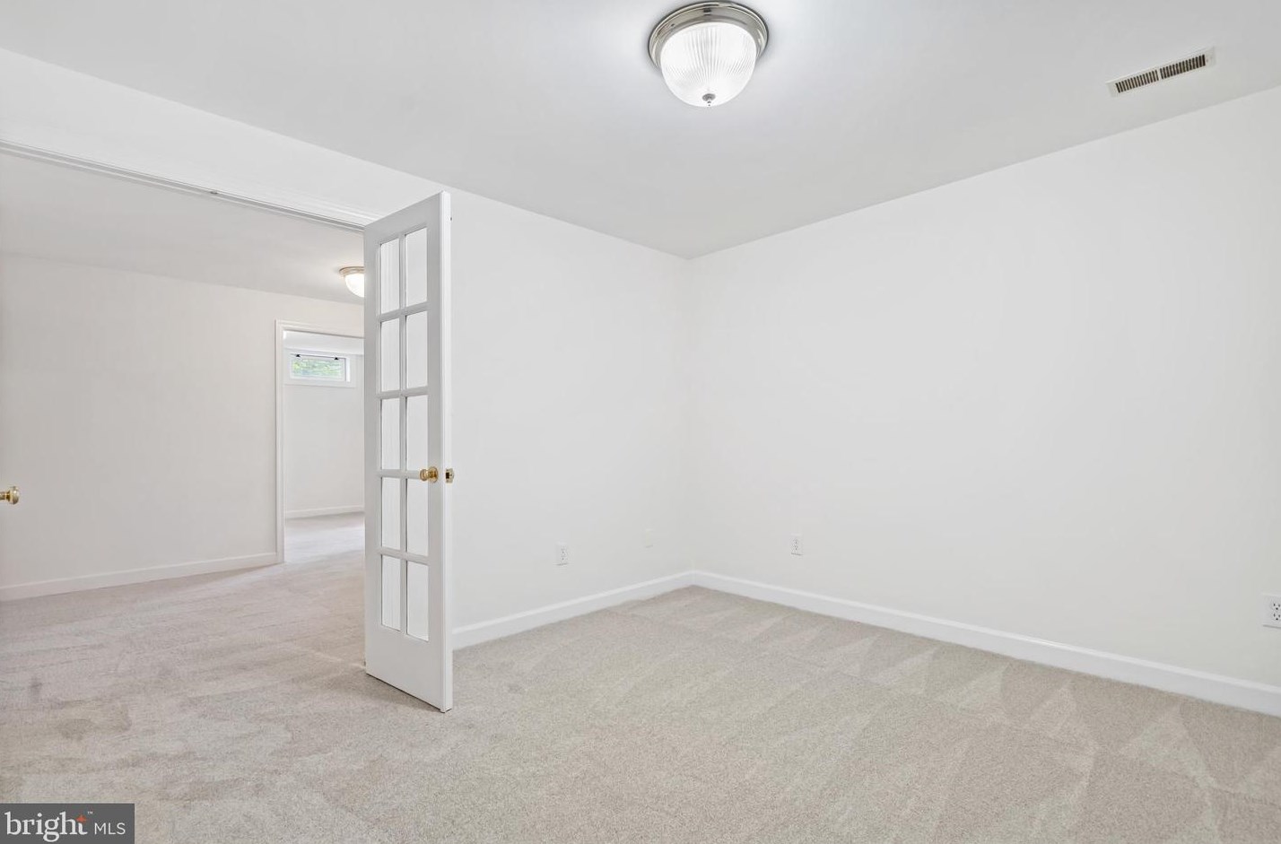 5350 Heatherland Ct, Ellicott MD 21043-7238 exterior