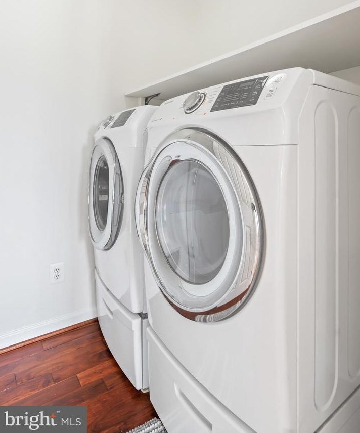 5350 Heatherland Ct, Ellicott MD 21043-7238 exterior