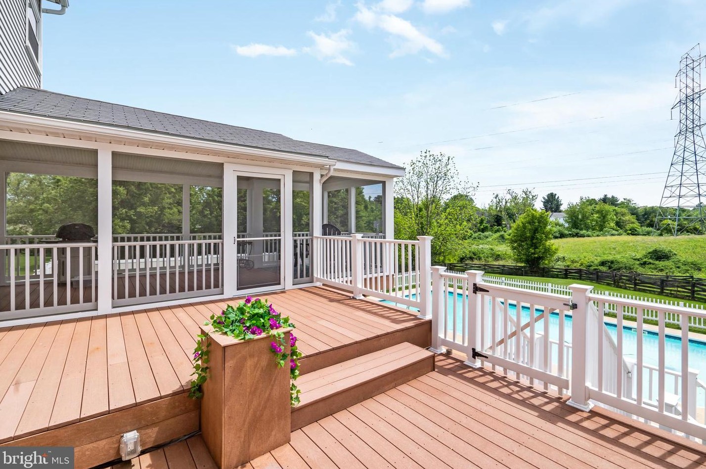 5350 Heatherland Ct, Ellicott MD 21043-7238 exterior