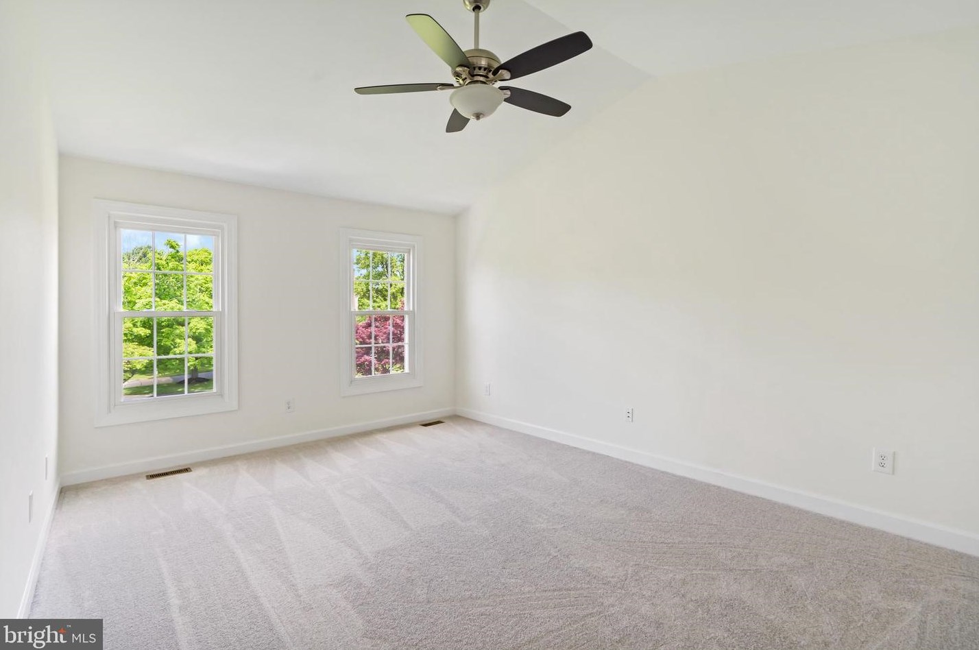 5350 Heatherland Ct, Ellicott MD 21043-7238 exterior