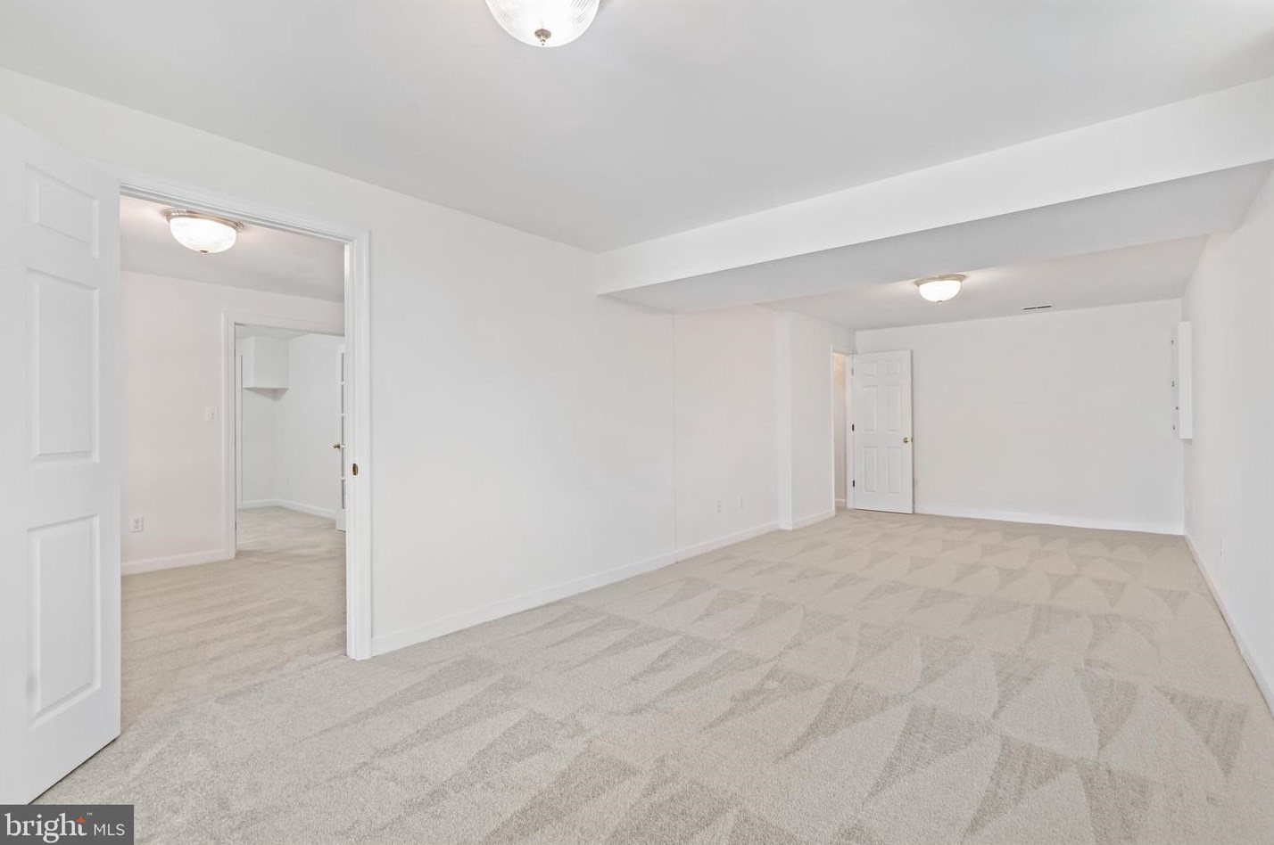 5350 Heatherland Ct, Ellicott MD 21043-7238 exterior