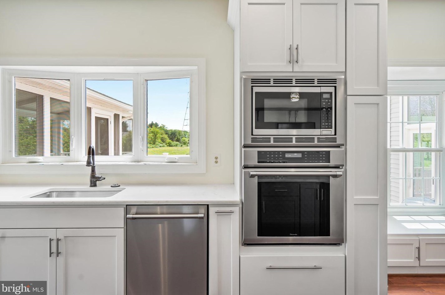 5350 Heatherland Ct, Ellicott MD 21043-7238 exterior