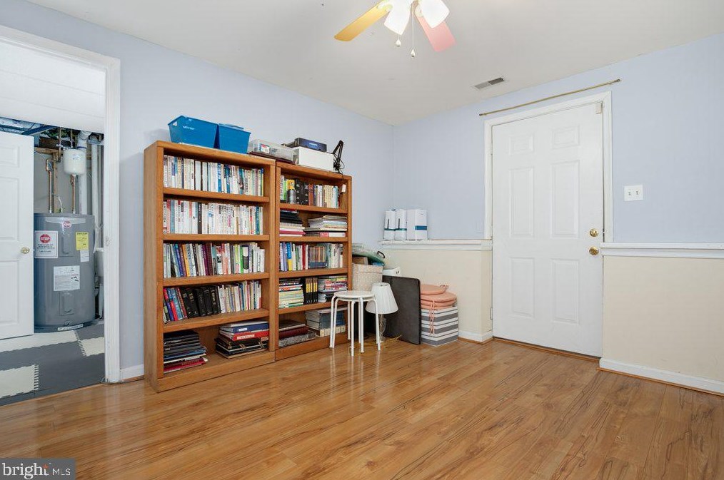 5975 Augustine Ave, Baltimore MD  21075-5318 exterior